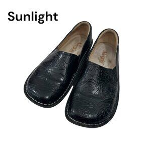 Alegria Black Embossed Leather Professional Slip On Clogs SZ 8.5 Comfort Shoes